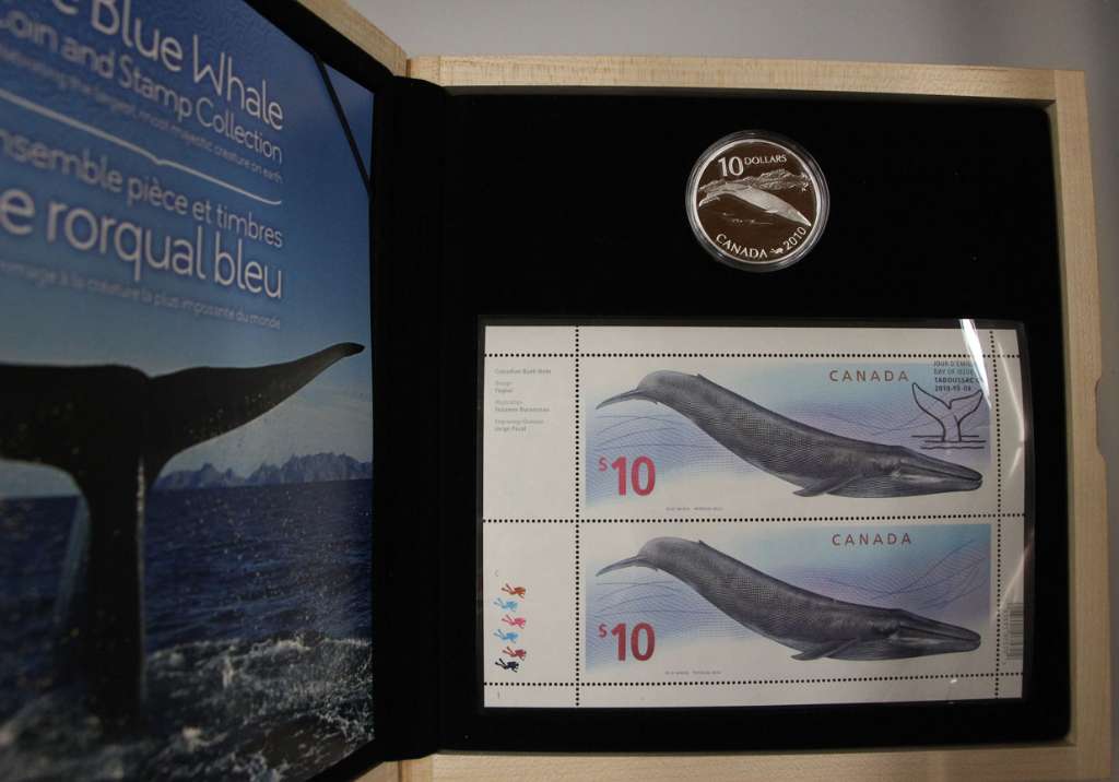 2010 Canada $10 Blue Whale .9999 Silver Coin and Stamp Set RCM