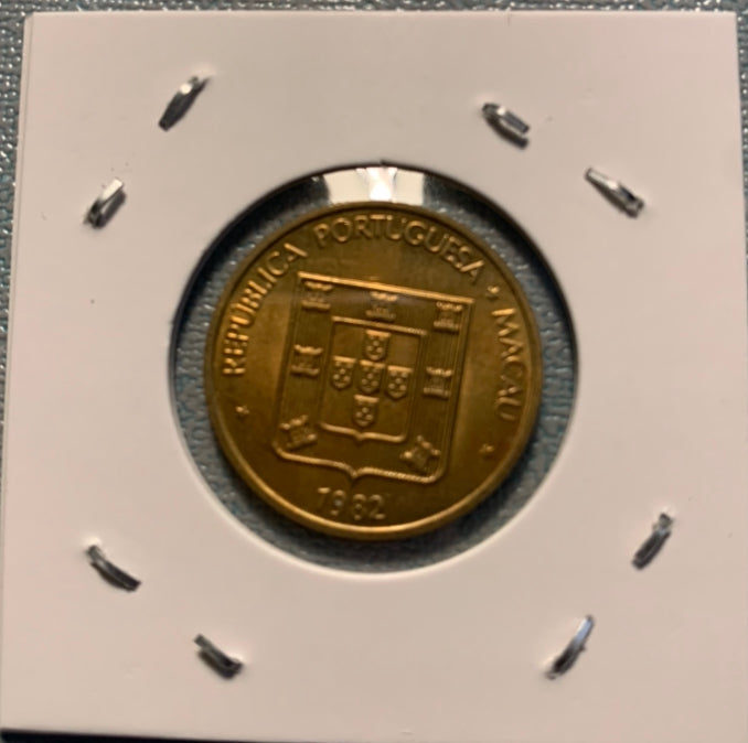 1982 Portugal Macau 50 Avos  Rare BU