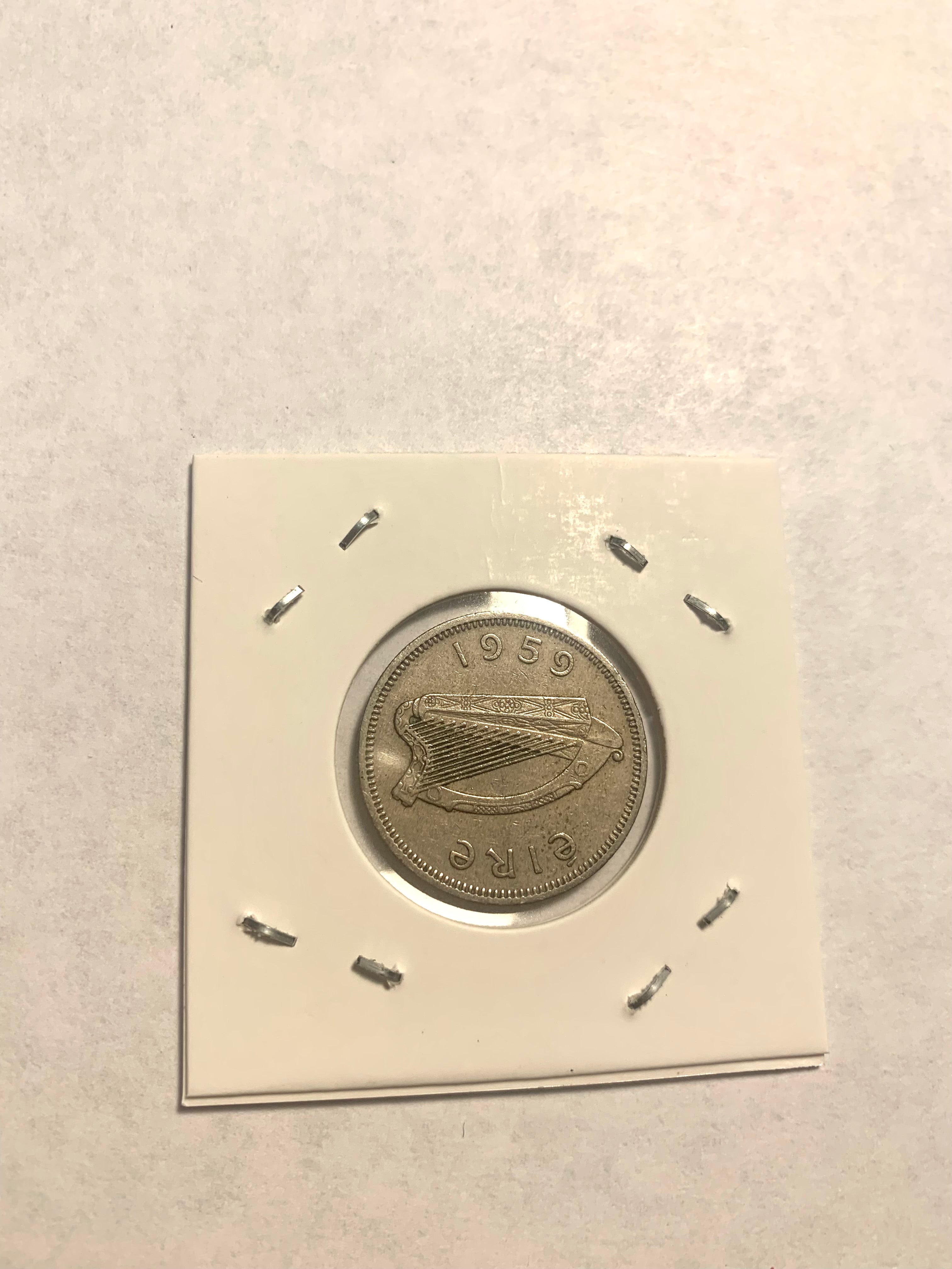 1959 Ireland Eire 1 Shilling KM#14a. One Dollar coin. Harp. Bull. H VF Condition