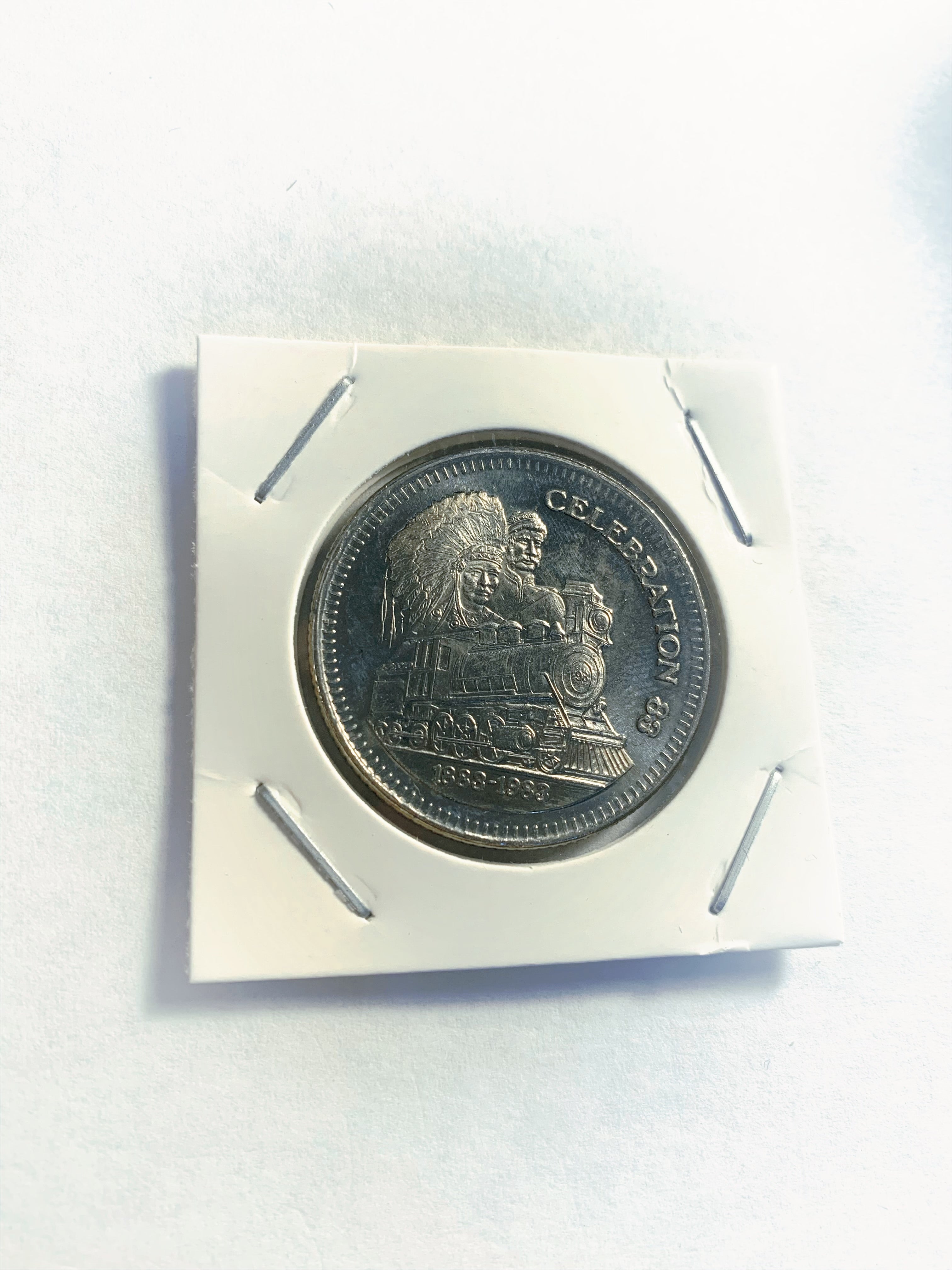 1981 Kamloops BC 1 Trade Dollar - Années du patrimoine, The Ranchers - UNC