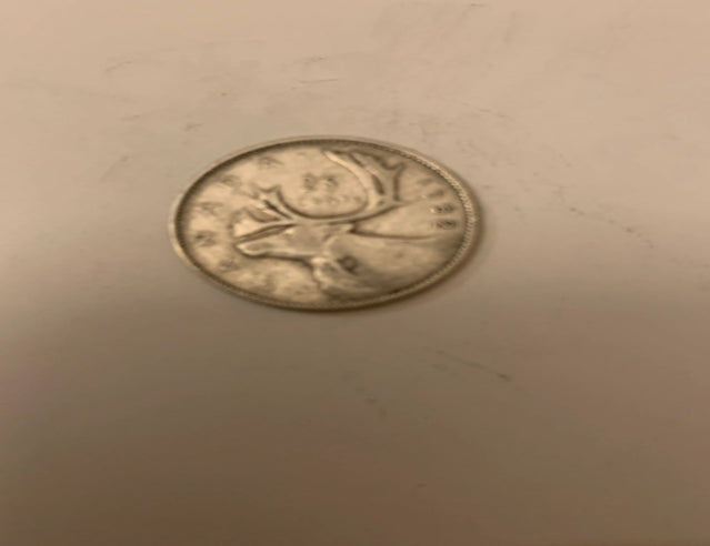 1952- Canada Silver Quarter - Circulated VF Condition Canadian 25 cent coin low mintage