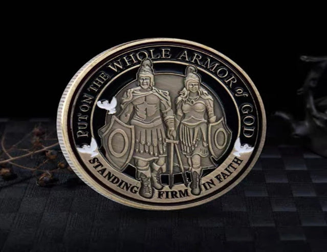 Pièce porte-bonheur - Spot Warrior Knight Armor - Pièce cadeau colorée dans une capsule de protection en plastique plaqué argent